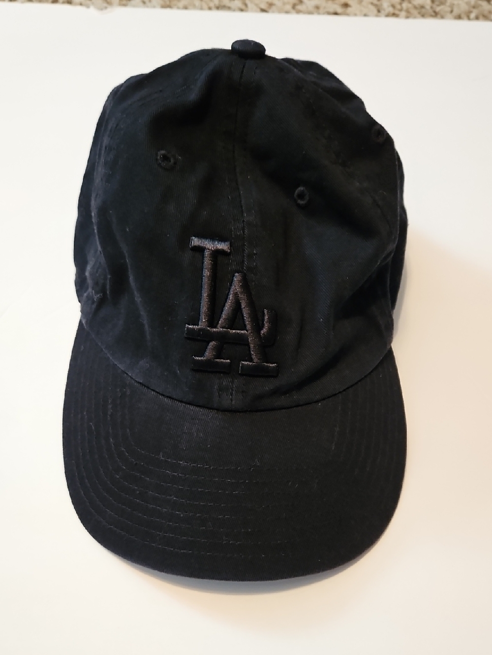 MLB  Cotton Los Angeles Dodgers Black Embroidered 'LA' Logo Cap